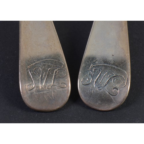 200 - A Pair of Old English Pattern Georgian Table Spoons. Weighing: 130 grams.