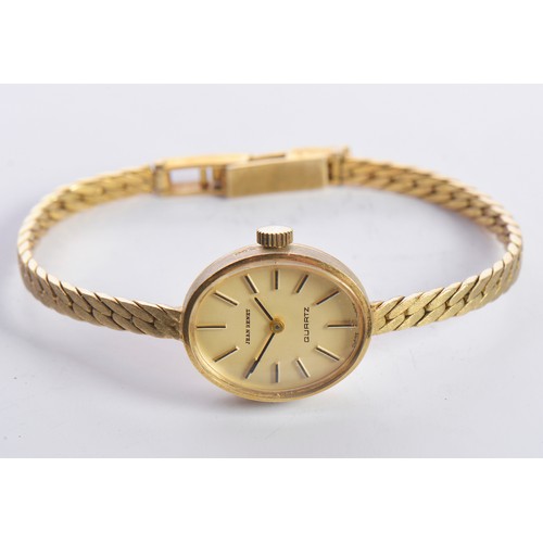 230 - A Ladies 9ct Gold 