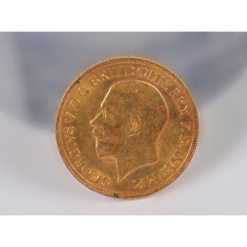 222B - A 1931 George V Gold Sovereign.