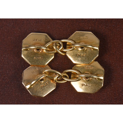 22 - A Pair of Gentleman's 18ct Gold & Platinum Cufflinks with a Central Sapphire contained in a Box. Wei... 