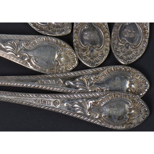 5 - A Set of Six Heavy Cast Double Struck Private Silver Desert Spoons with engraved Crest of a Mouse ov... 