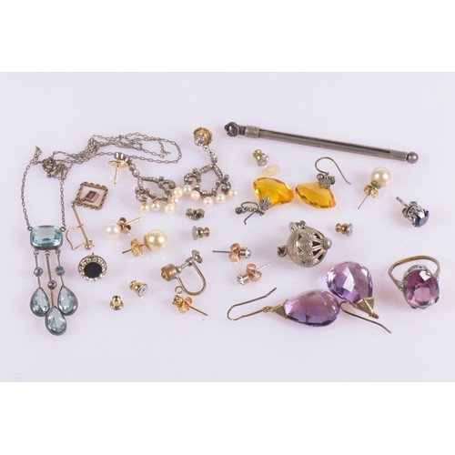 165 - A Pair of 18ct Gold Drop Earrings along with a Pair of Amethyst & various other items of Costume Jew... 