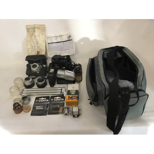 560 - A Collection of Cameras & Equipment to include a Super Paxette with two extra lenses, a Ricoh Mirai ... 