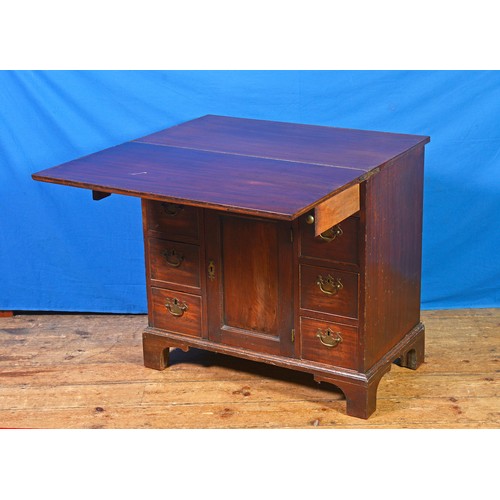 641 - A Georgian design Mahogany Fold-Over Top Knee Hole Bachelor's Chest with Brass Fittings. Measuring: ... 