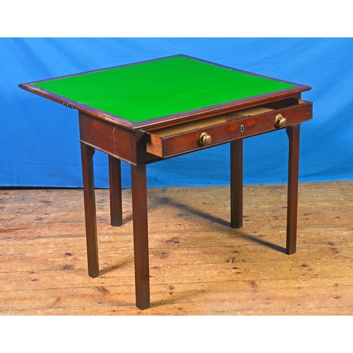 676 - A Georgian Mahogany Fold-Over Top Card Table with a swinging back leg fitted a single Drawer. Measur... 