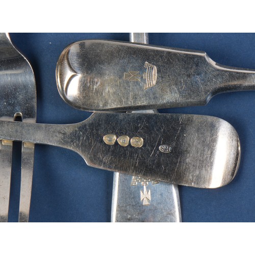 18 - A Set of Six Fiddle patterned & shouldered Table Forks, Crest, Crown & Maltese Cross. London Q. Weig... 