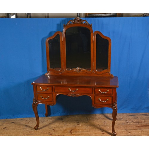 516 - A Frank Hudson Mahogany Ladies Dressing Table in the French style with carved legs, Brass handles & ... 