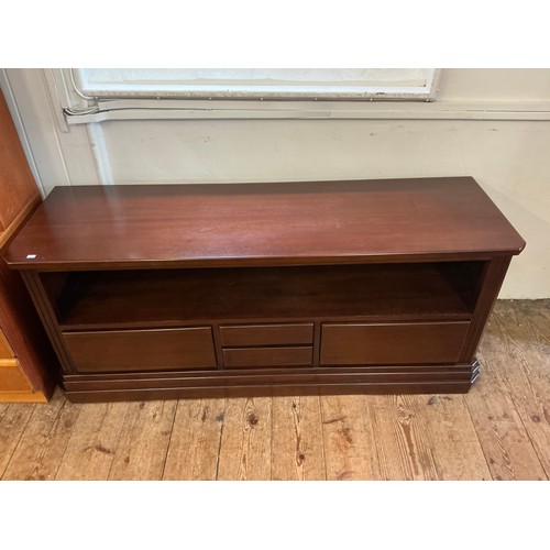 Lot 519       