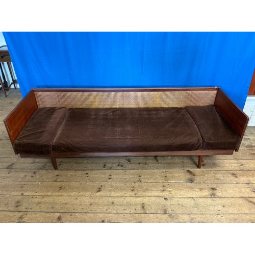 Lot 536       