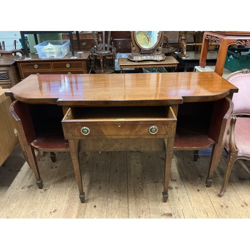 539 - A Georgian Design Sheraton Sideboard fitted with a Single Drawer, Bow Fronted Cupboards, Ebony inlai... 