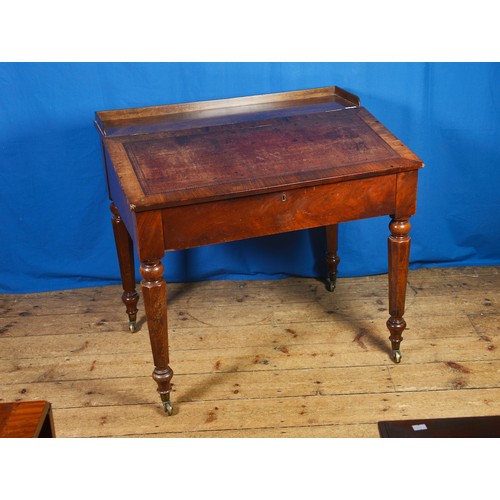 Lot 546       