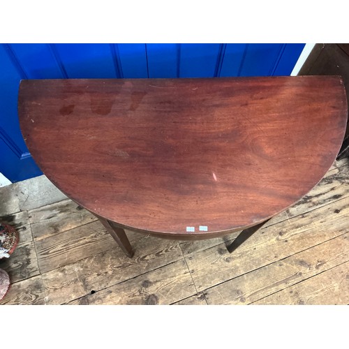 655 - A Georgian Demi-Lume Table Section resting on Square Legs. Measuring: 111.5cms across x 55cms deep x... 