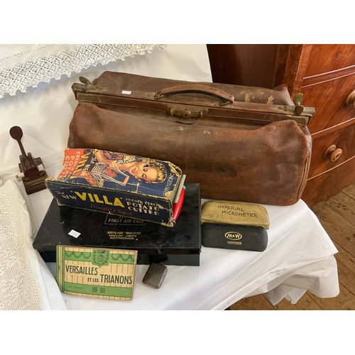 673 - A Victorian Gladstone Bag with the name 