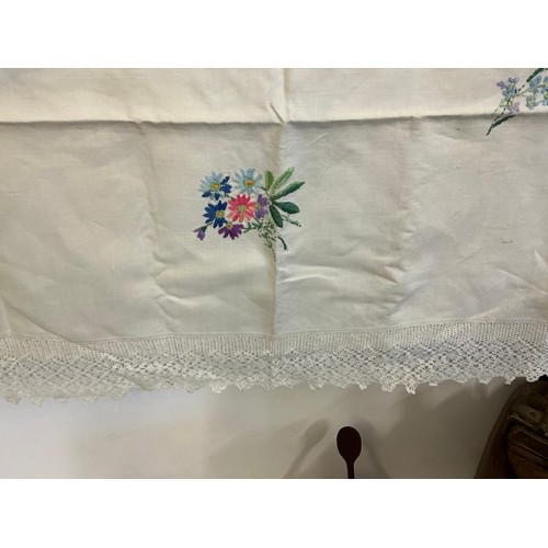 673 - A Victorian Gladstone Bag with the name 