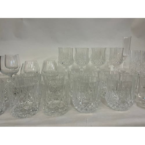 722 - A Collection of Cut & Moulded Glass to include Tumblers, Wines, Liquor & other Glass.
