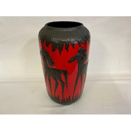 925 - A Fat Lava German Lava ware Vase decorated with Horses in Black. Marked Scheuric No: 54640. Measurin... 