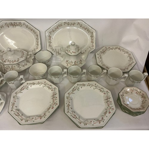 933 - A Johnson Brothers Dinner & Tea Service in the 
