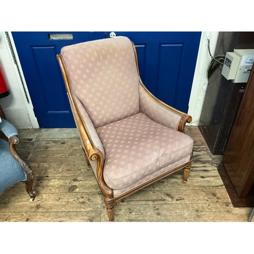 Lot 637       