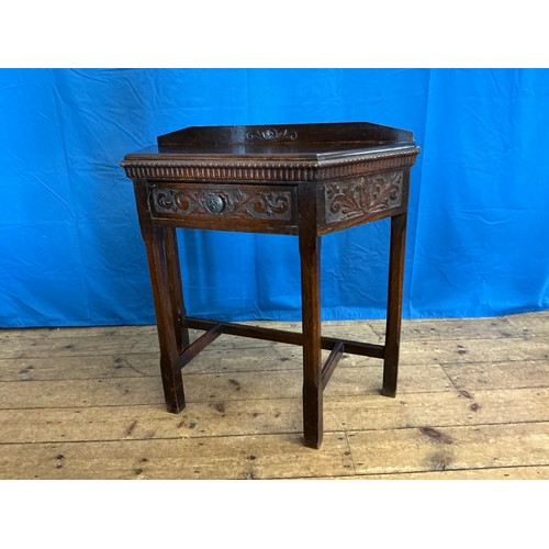 Lot 579       