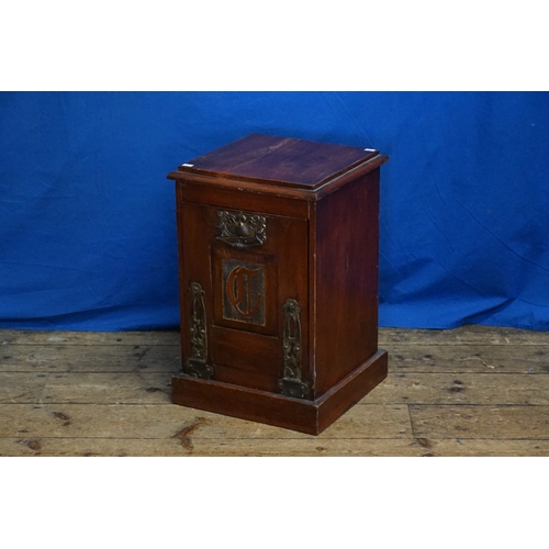 598 - A Late 19th Century Walnut Cased Coal Box. Measuring: 35cms across x 33cms deep x 52cms high.
