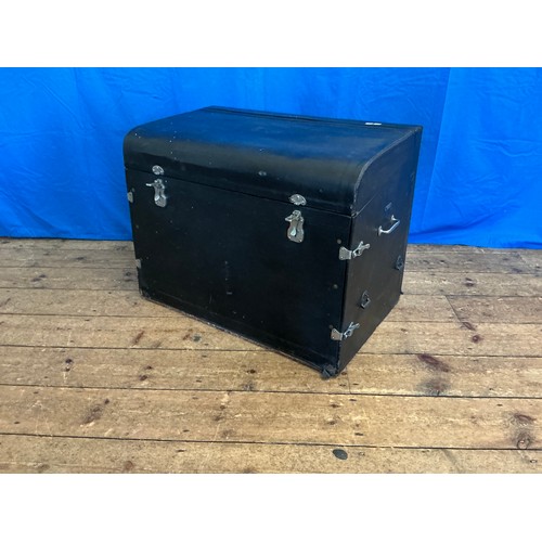 Lot 562       
