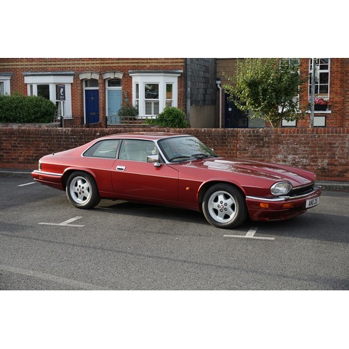 564 - A 1993 Jaguar XJS in a fantastic Deep Metallic Red. The XJS has done approx. 119,000 miles. Automati... 