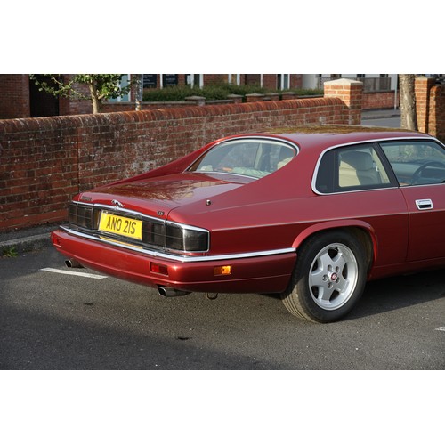 564 - A 1993 Jaguar XJS in a fantastic Deep Metallic Red. The XJS has done approx. 119,000 miles. Automati... 
