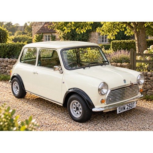 Mini 1000 - 1979 "T" finished in White with Red interior, Alloy Wheels, Black Wheel Arch Mouldings, Drives Well with Lots of Bills, MOT Sept 2019, Lovely Condition. Paperwork in Office.