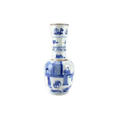 A Chinese Blue and White Lotus flower vase  decorated with a scene of a Chinese Lady's. 
Standing at 24cm High.