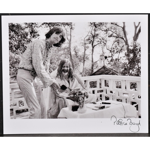 207 - Pattie Boyd (1944-) British. George Harrison and Maharishi Mahesh Yogi, Photographic print, Signed, ... 