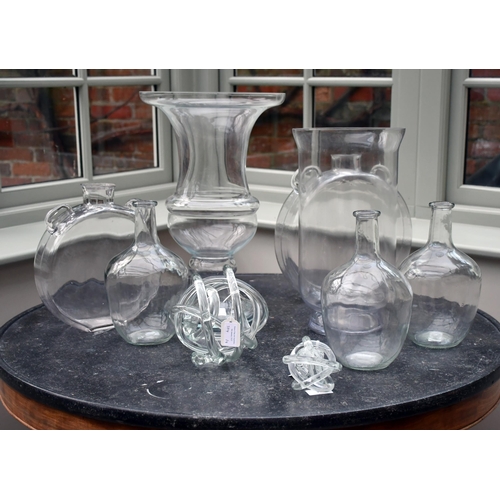 384 - A group of glassware including a flared vase, two moon flask form vases and Italian glass sculptures... 