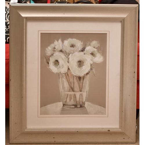 522 - A pair of floral prints, white flowers in vases in silvered frames and two prints by Sue Fenlon (4)