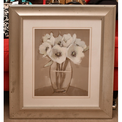 522 - A pair of floral prints, white flowers in vases in silvered frames and two prints by Sue Fenlon (4)