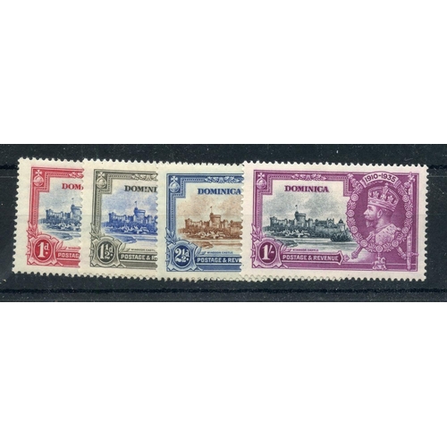 199 - DOMINICA 1935 Silver Jubilee set mint. SG 92 - 5. Cat £27.