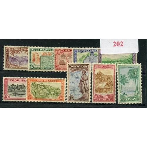 202 - COOK IS 1949 - 61 pictorials set to 3/- um.  SG 150 - 59.  Cat £65.