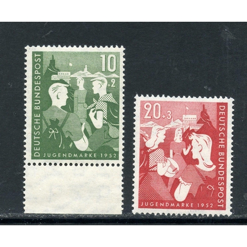 Lot 382       