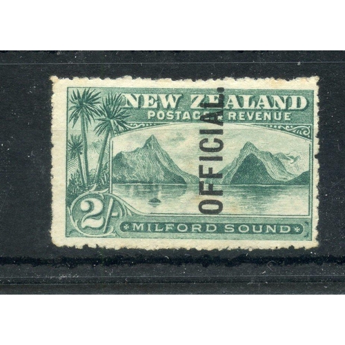 631 - NEW ZEALAND OFFICIAL 1907 - 11 2/- blue-green mint. SG 066. Cat £225.
