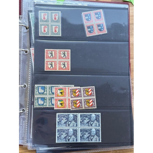 761 - SWITZERLAND a 1930s - 70s selection of mostly um blocks of 4, several sets with Pro Patria, Pro Juv ... 