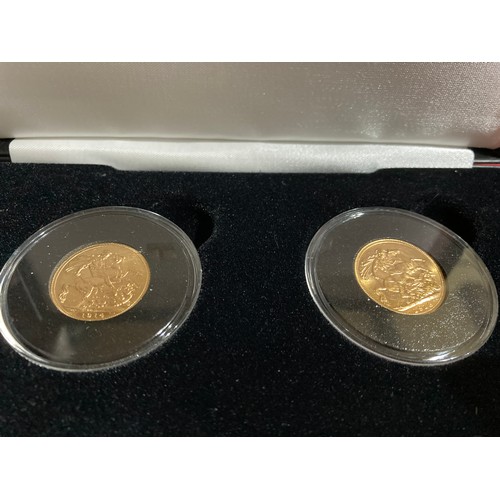 205 - The centenary of World War I gold sovereign pair by the Jubilee mint comprising George V 1914 and 19... 