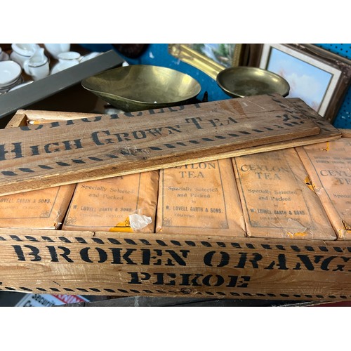 336 - GOLD LABEL BRAND CHOICEST TEA BOX & ORIGINAL (INTACT) PACKETS. Wooden stencilled box & lid 17.7 x 7.... 