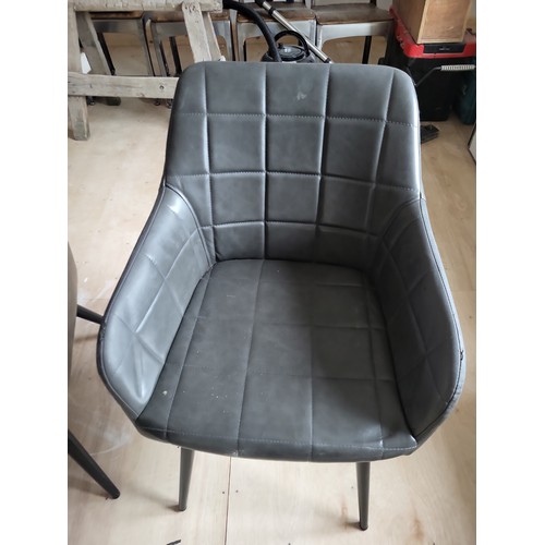 566 - GREY LEATHER DINING CHAIRS X 2 
PLEASE NOTE THIS ITEM IS LOCATED AT THE REUNION BAR, LOFTUS, TS13 4R... 