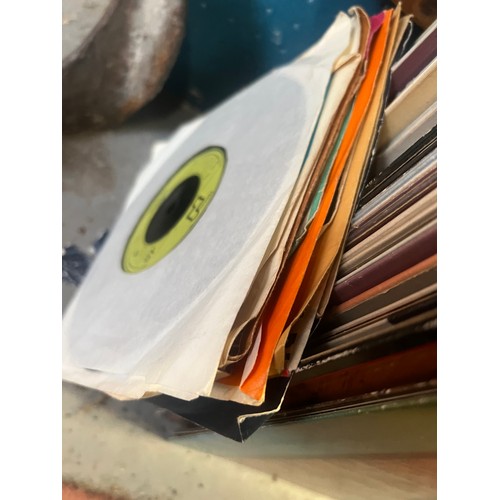 514A - joblot vinyl records