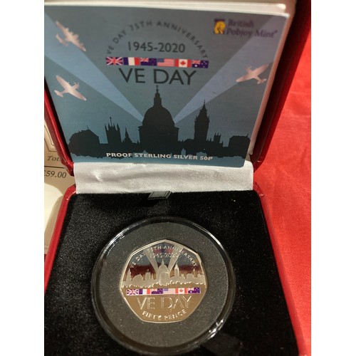 239 - A PROOF STERLING SILVER  50P TO CELEBRATE VE DAY 75TH ANNIVERSARY IN A PRESENTATION BOX
8 gram