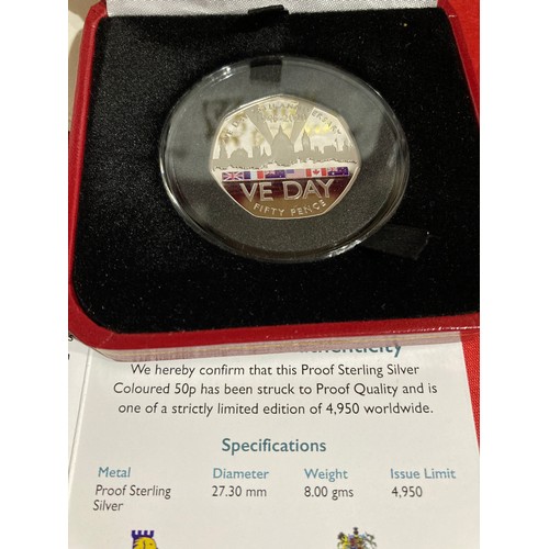 239 - A PROOF STERLING SILVER  50P TO CELEBRATE VE DAY 75TH ANNIVERSARY IN A PRESENTATION BOX
8 gram