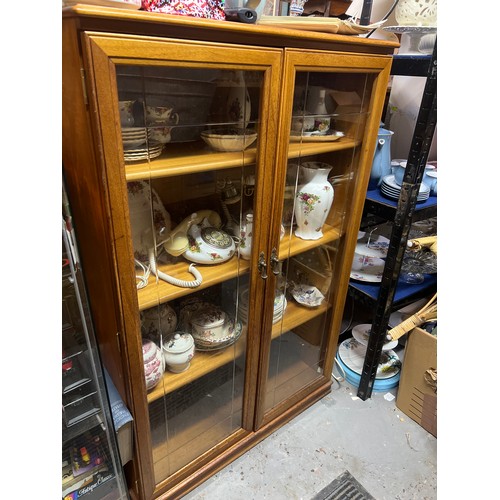 554 - MID CENTURY GLAZED BOOKCASE