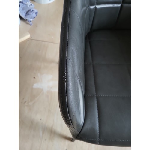 566 - GREY LEATHER DINING CHAIRS X 2 
PLEASE NOTE THIS ITEM IS LOCATED AT THE REUNION BAR, LOFTUS, TS13 4R... 