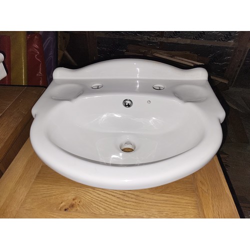 579 - SHIRES BATCHROOM SINK 'ABBEY' 480MM BOXED NEW
PLEASE NOTE THIS ITEM IS LOCATED AT THE REUNION BAR, L... 