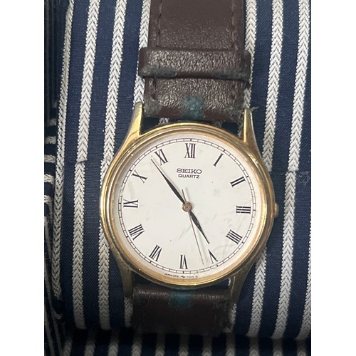 414 - seiko quartz with leather strap