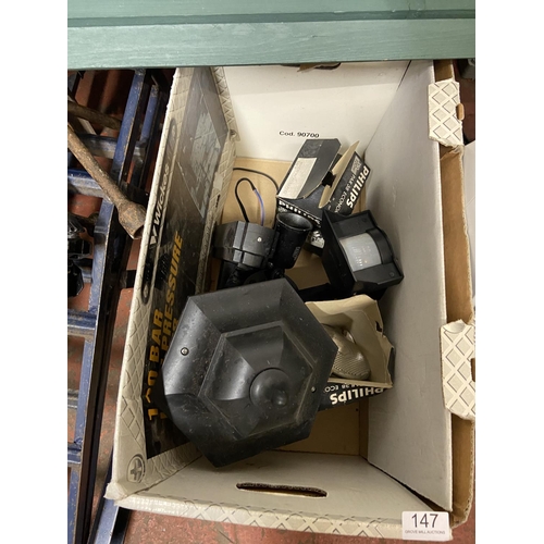 147 - BOX OF OUTDOOR LIGHTS