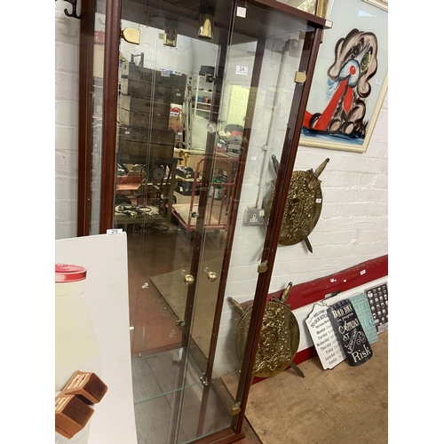 24 - DISPLAY CABINET